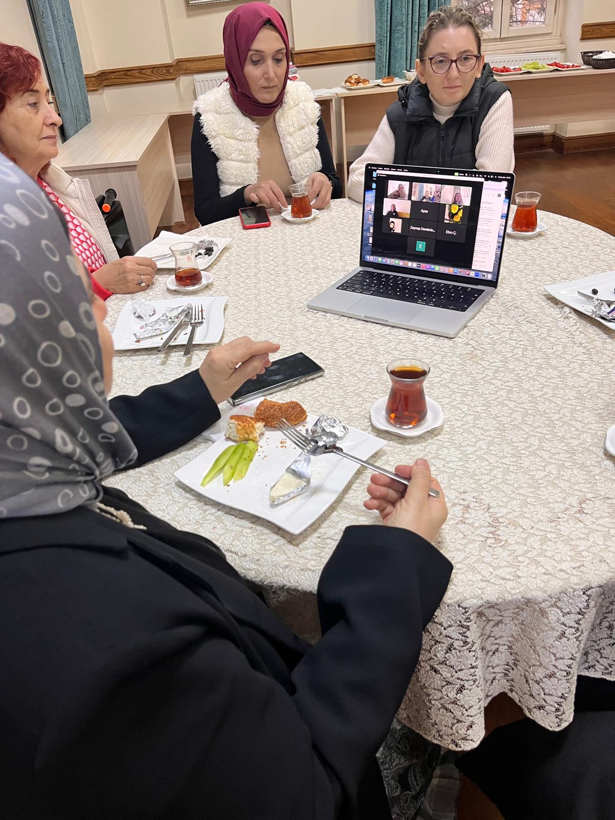 Rahim_sifasi_yasam_coskusu_egitiminin_ardindan-3